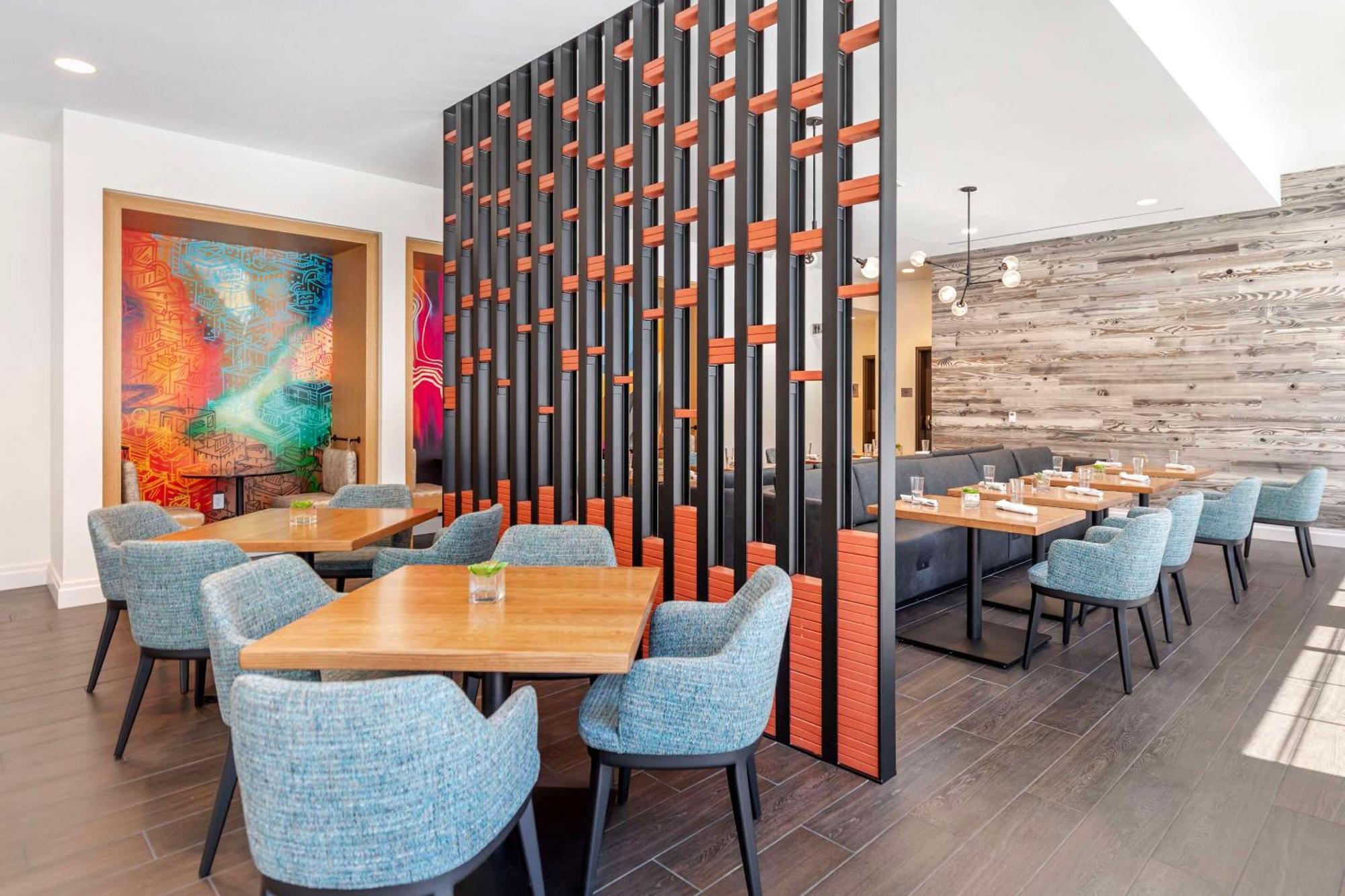 Cambria Hotel Denver Downtown Rino 외부 사진