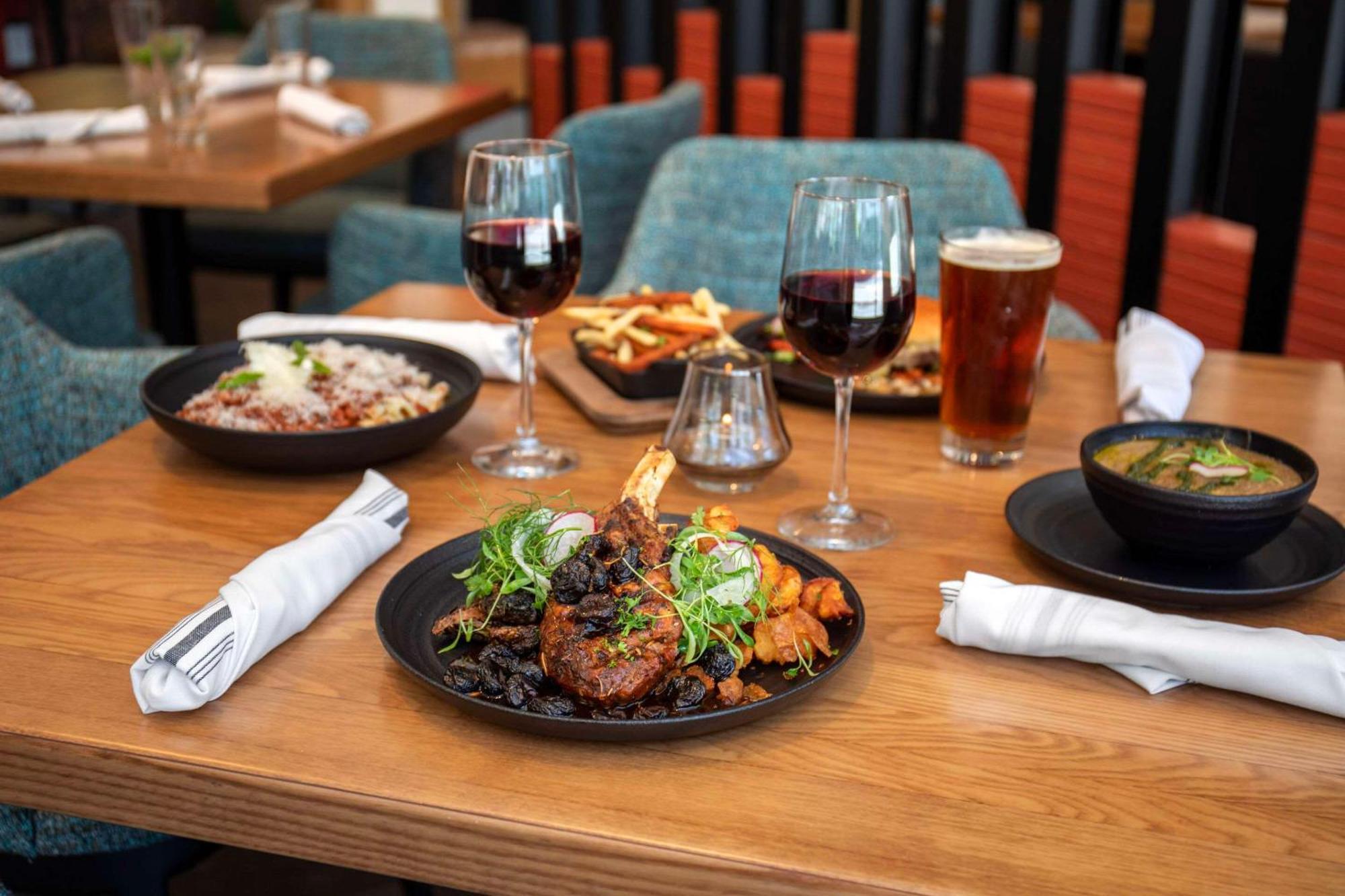 Cambria Hotel Denver Downtown Rino 외부 사진