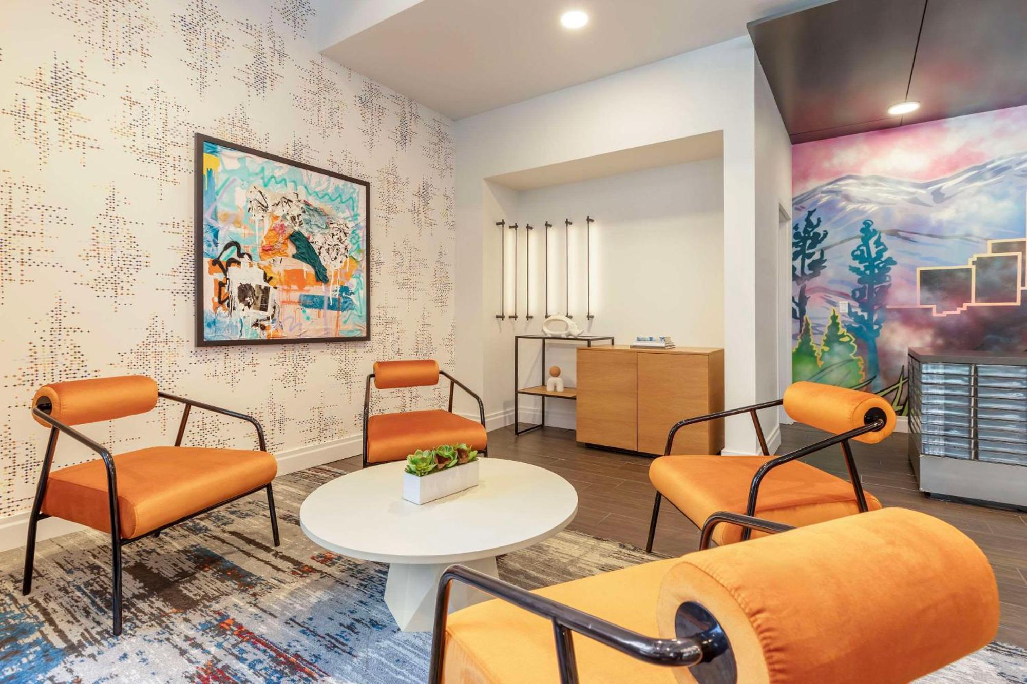 Cambria Hotel Denver Downtown Rino 외부 사진