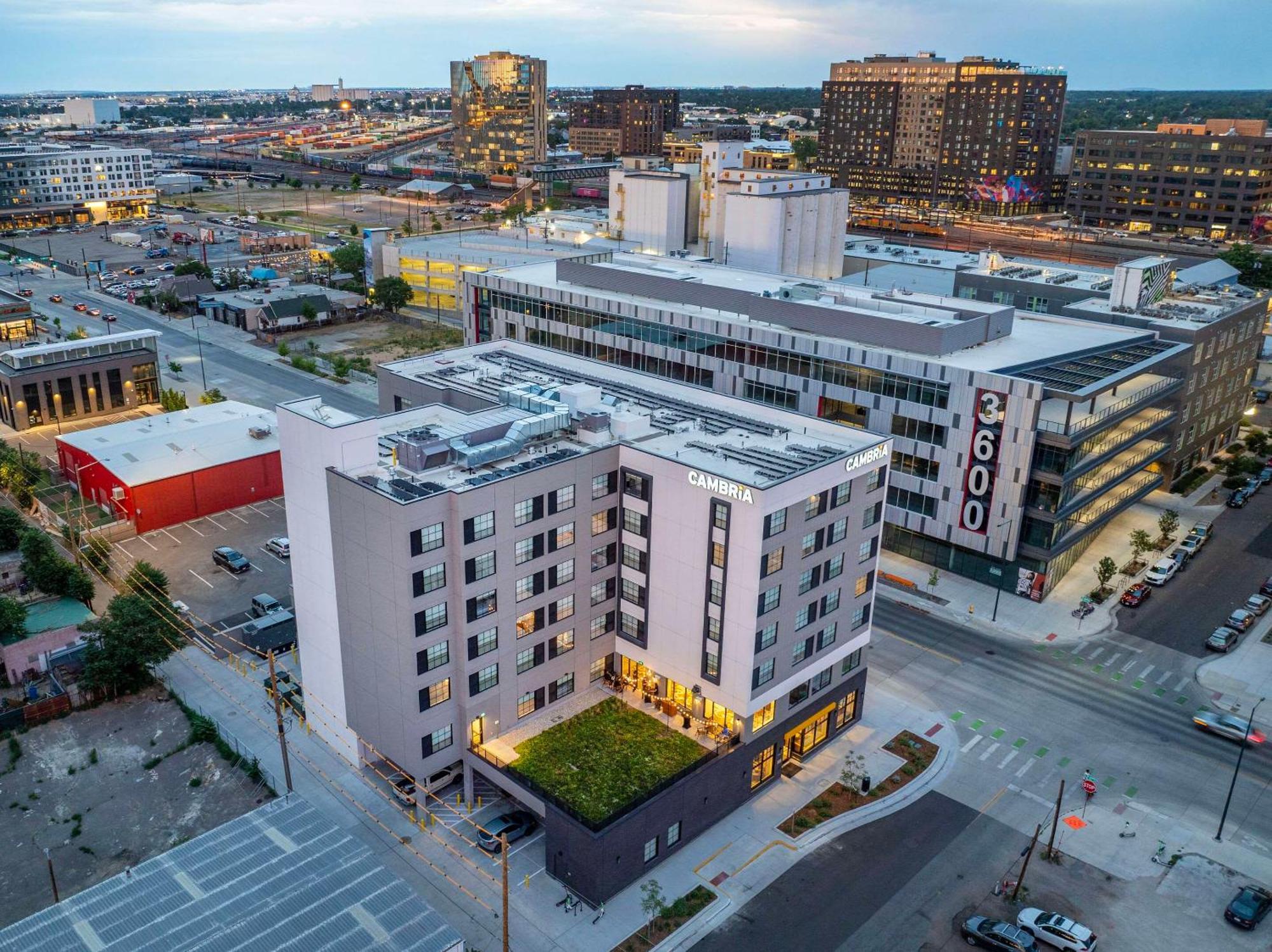 Cambria Hotel Denver Downtown Rino 외부 사진